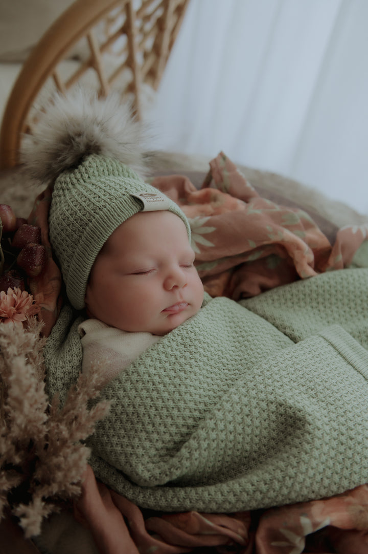 Dapper Dreamwear Merino Baby Blanket and Beanie Gift Set